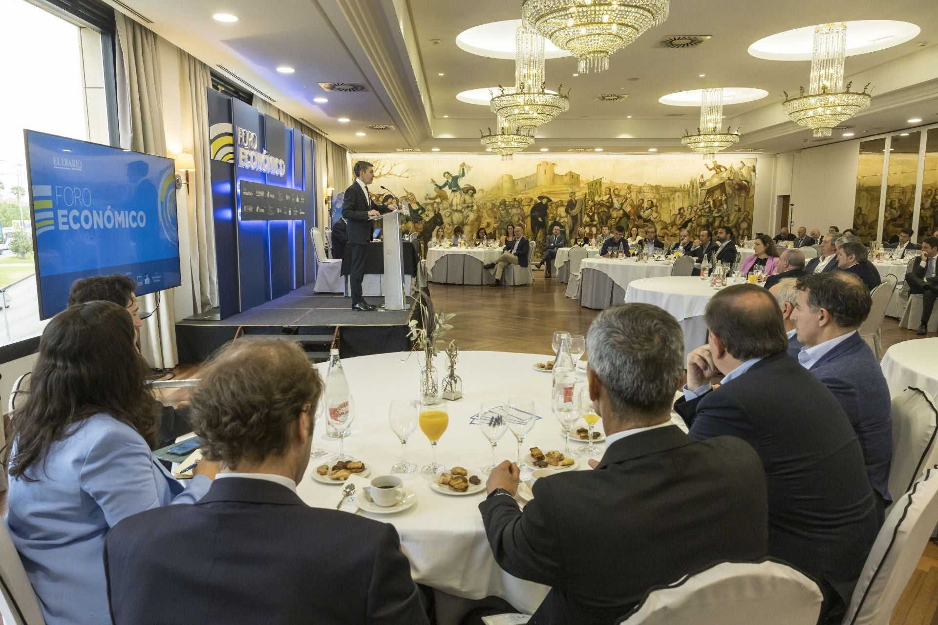 Público asistente al foro.