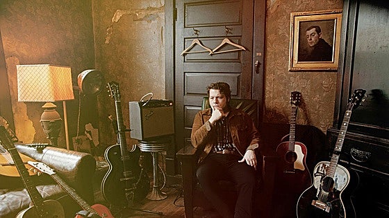 El blues de Early James recala hoy en Santander con su disco 'Medium Raw'