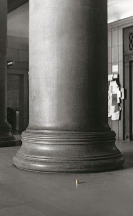 'La columna y el peso', 1973 © Juan Navarro Baldeweg, Vegap, Madrid, 2025. impresión fotográfica directa sobre dibond.