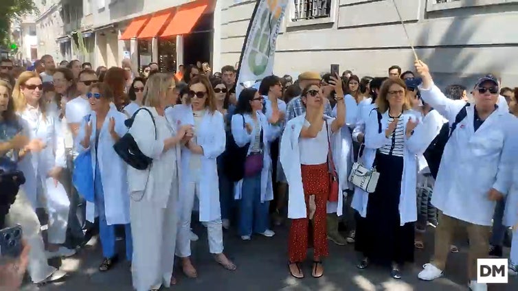 Manifestación de los médicos en huelga en Cantabria