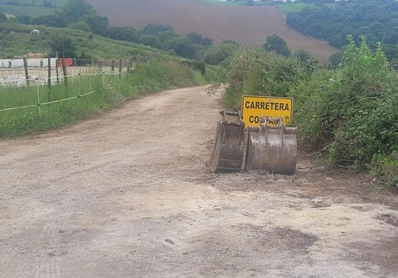 Camino rural del barrio de Boria en el que se está trabajando.