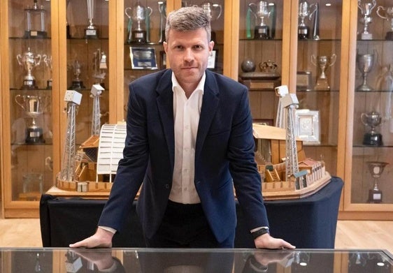 Mikel Martija abandona el Racing