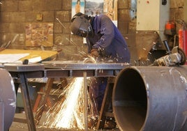 Trabajador del sector industrial.