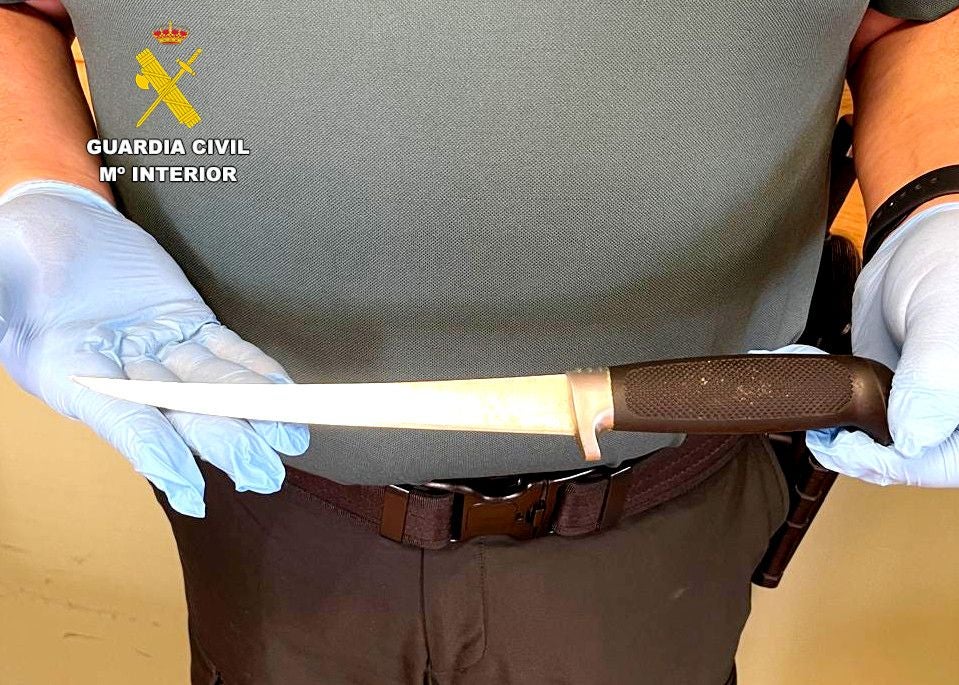 El cuchillo utilizado para el robo era un deshuesador de 18,5 centímetros..