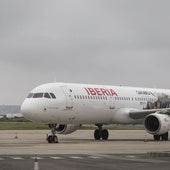 Imagen de archivo de un avión de Iberia en el Seve Ballesteros.