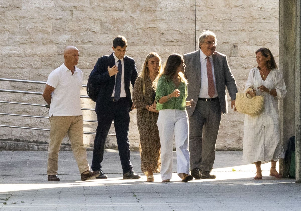 La Fiscalía presenta cargos contra ocho de los once investigados en el 'caso Obras Públicas'