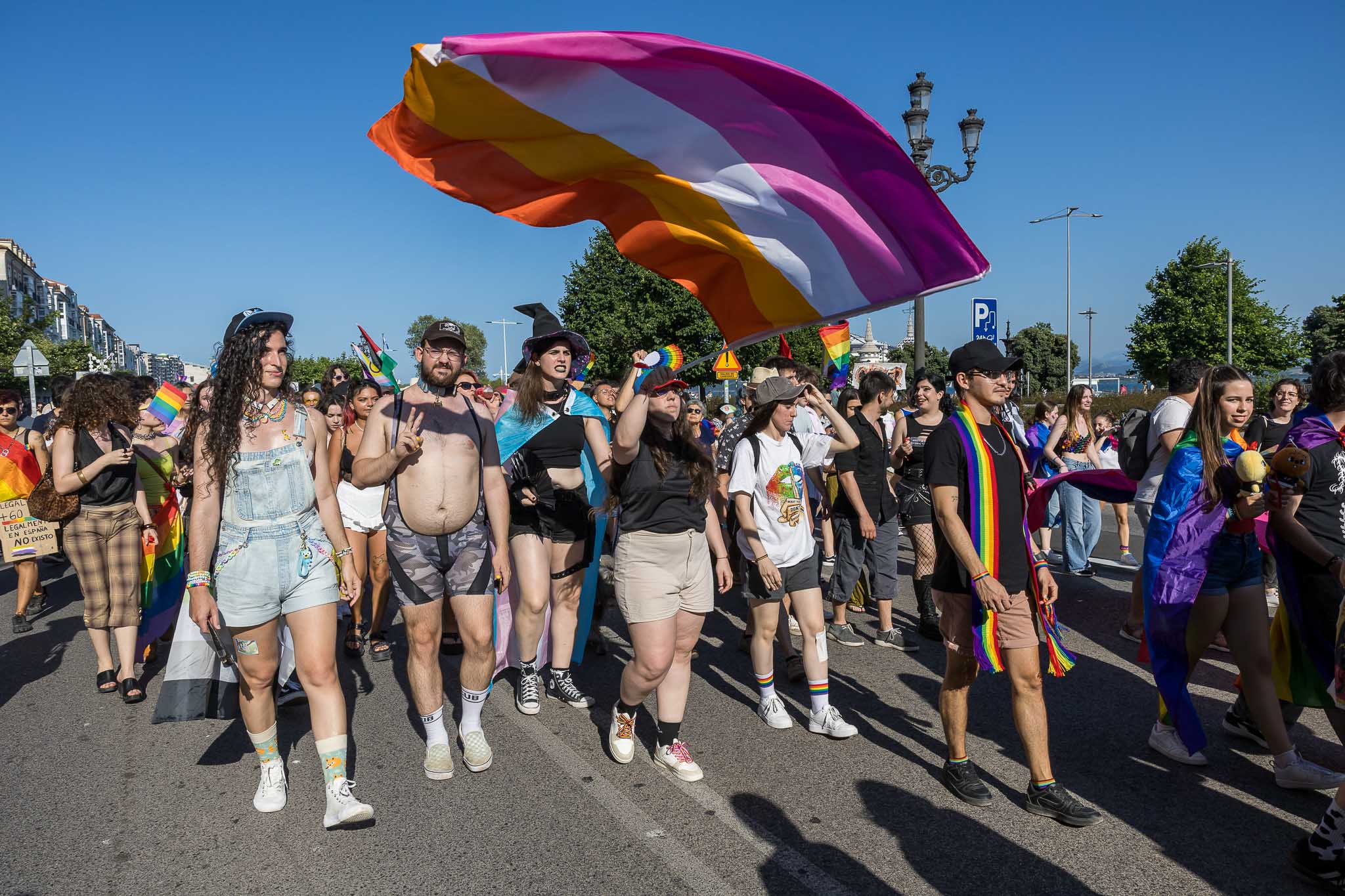 La bandera arcoíris ondea Santander