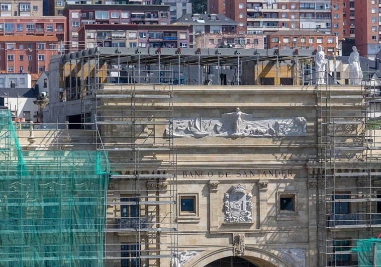 Las obras en la terraza-mirador del proyecto.
