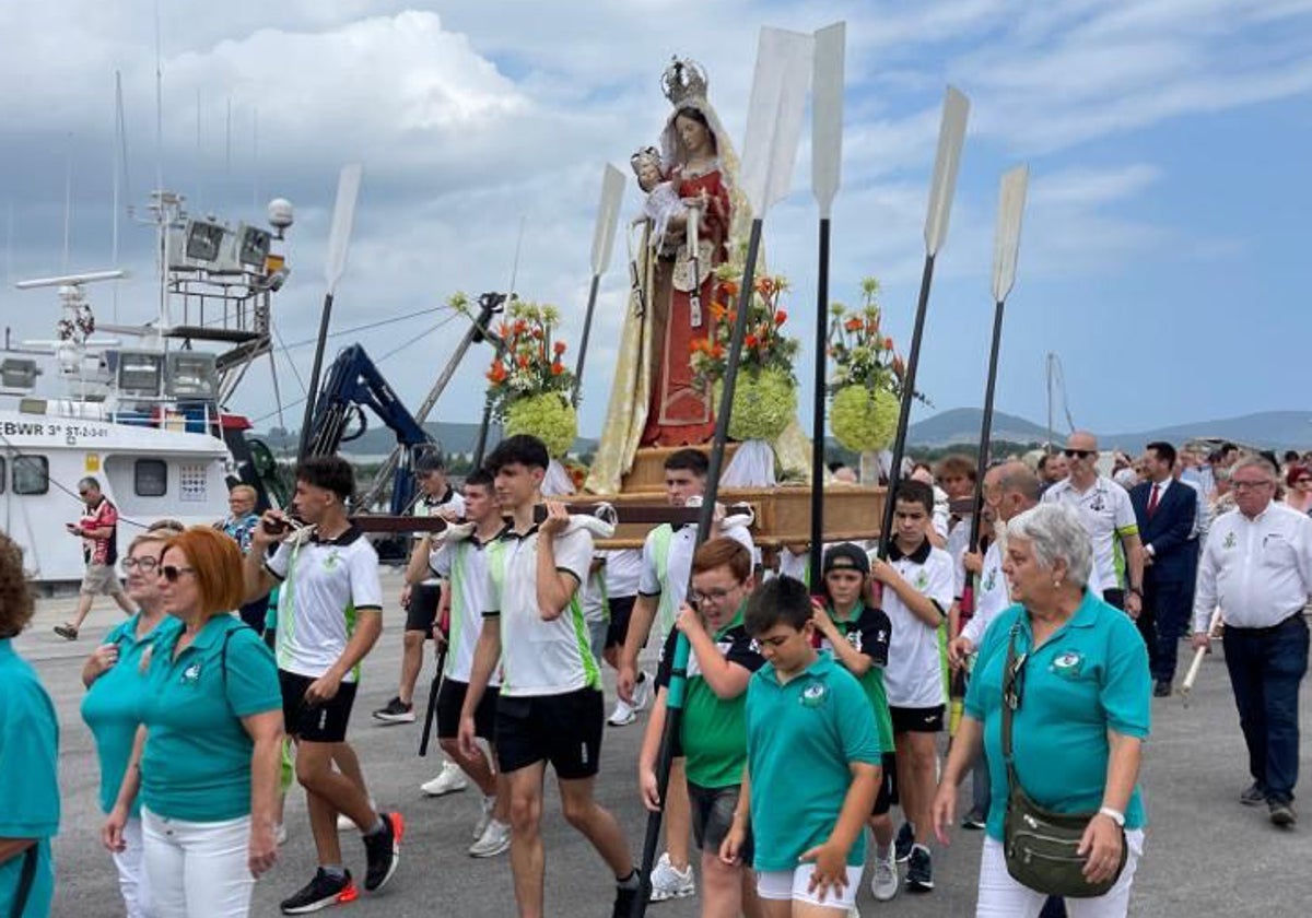Procesión de El Carmen en Colindres.