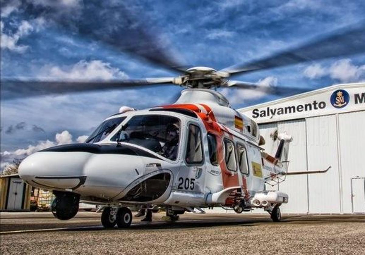 Helicóptero de Salvamento Marítimo que participa en la búsqueda, en una imagen de archivo.