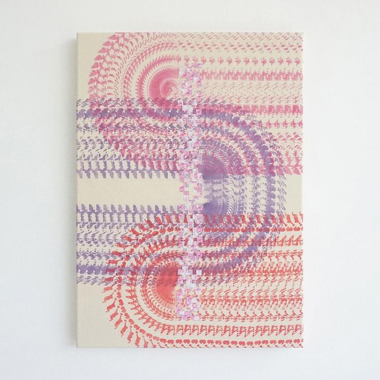 'Crossing', 2025. Serigrafía monotipia con tintas pigmentadas e impresión digital DTF sobre tela de algodón. Obra de Luísa Ramírez.