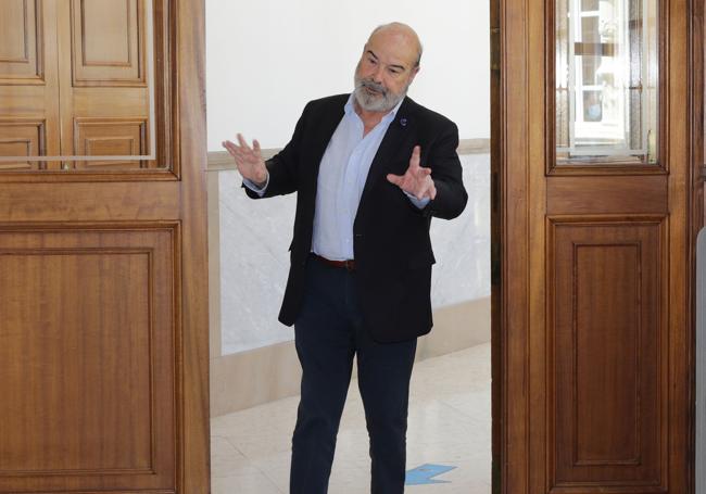 Antonio Resines será el domingo pregonero en Comillas.