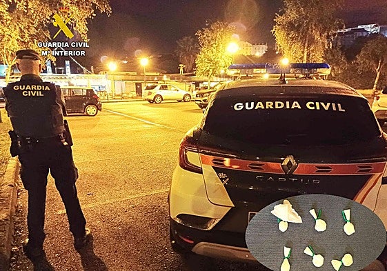 Patrulla de la Guardia Civil en servicio de seguridad ciudadana en Suances