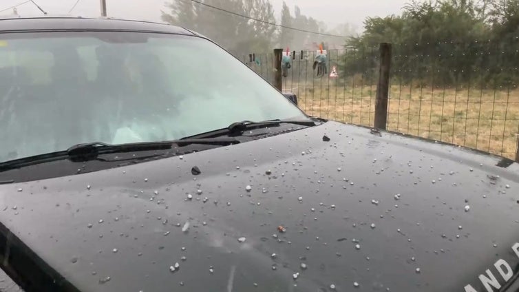 Fuerte granizada en Valderredible