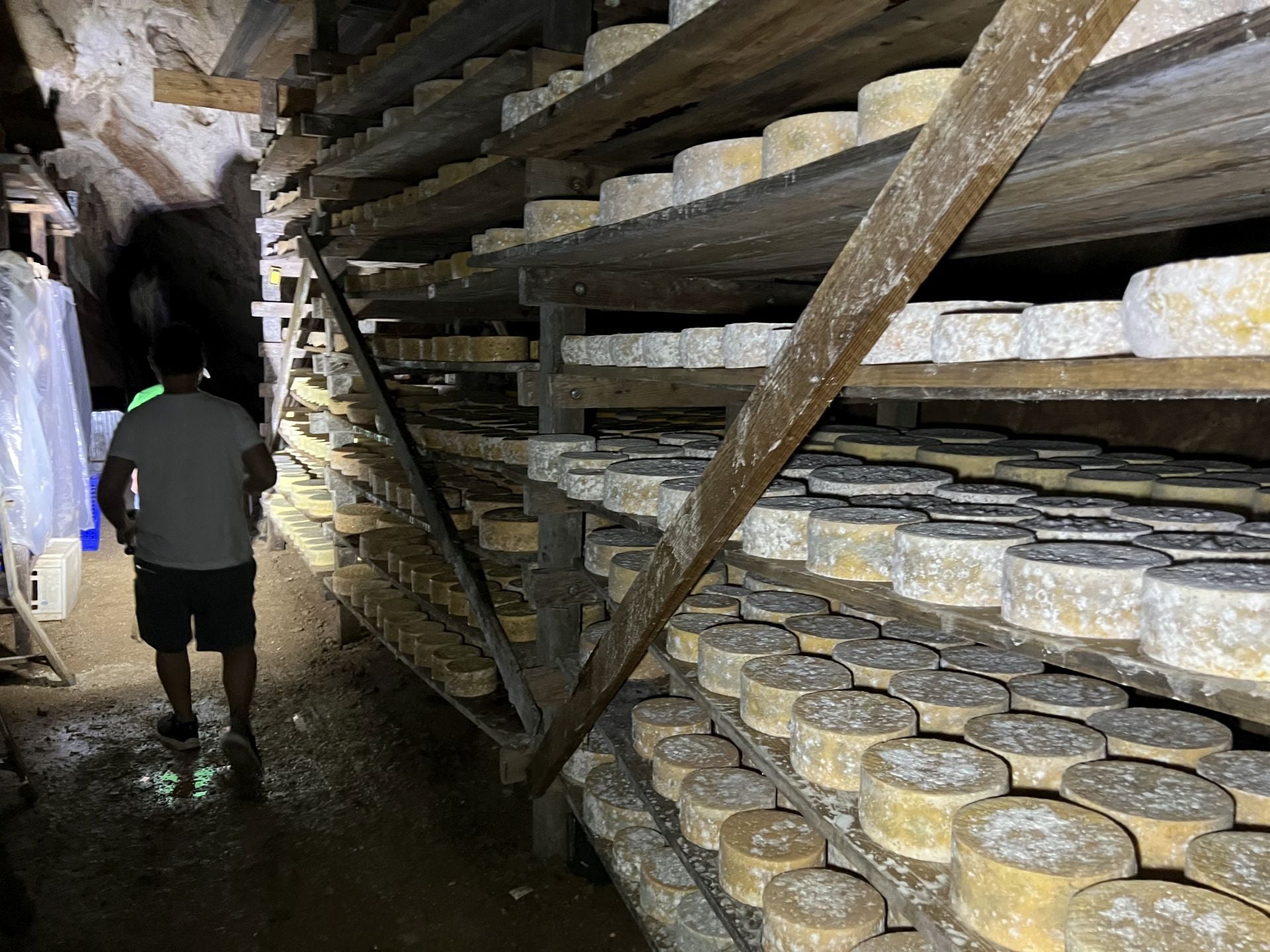 La maduración en las cuevas es clave para que el queso tenga su personalidad.