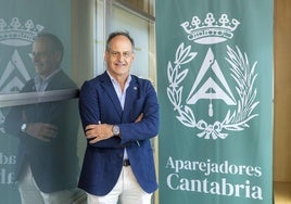 José Antonio González Rubio, en la sede del Colegio de Aparejadores.
