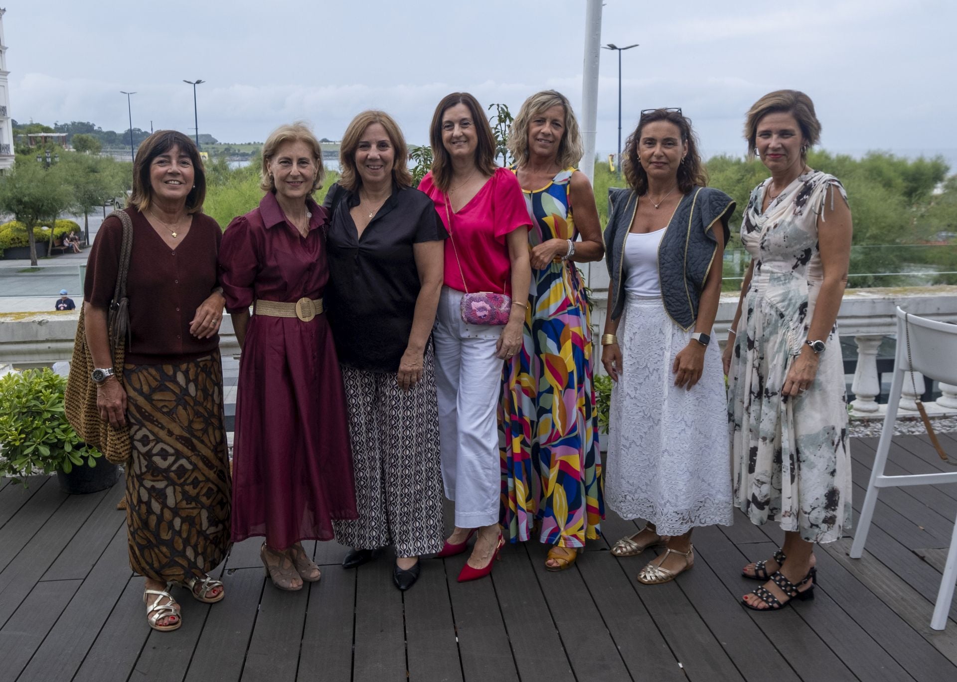 Almudena Ruiz, María José Herreros, Lola Gallardo, Asun Izquierdo, Marta Calderón, Maribel Torre y María Fernández.