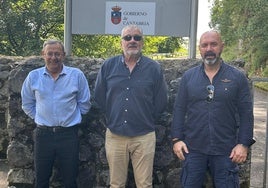 De izquierda a derecha: Enrique Velasco, Lorenzo Barez y Luis Ignacio Pérez Jara.