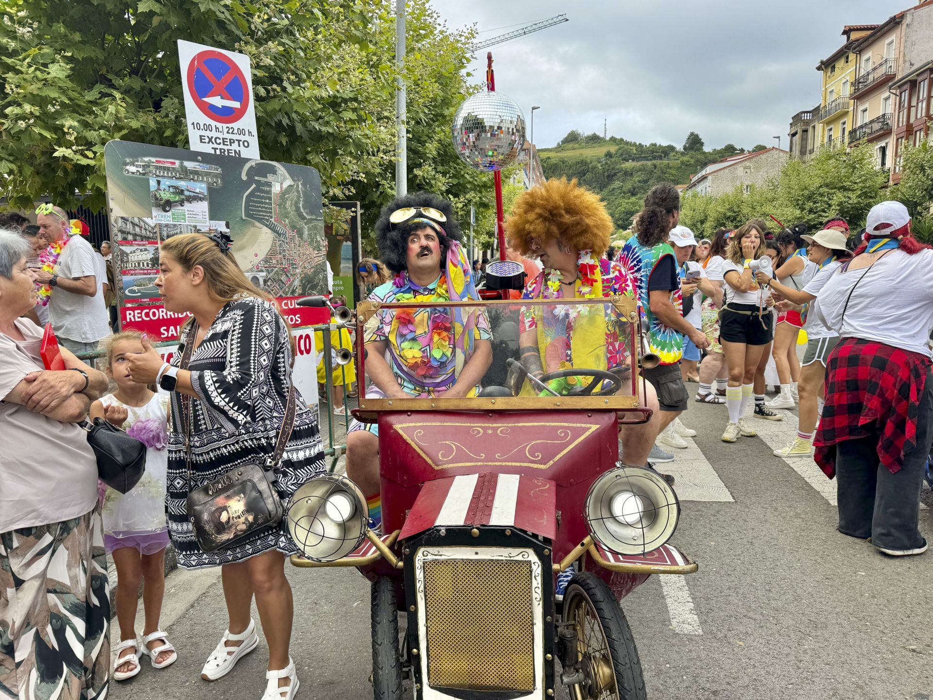 Tradicional concentración de coches clásicos organizada por Making Legends