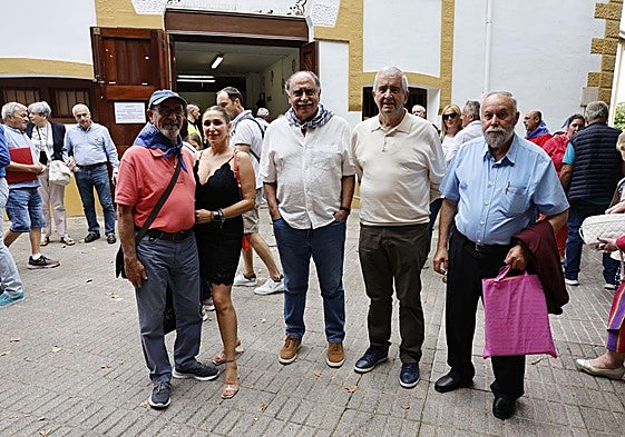 Las familias no se pierden la tarde en un Cuatro Caminos a rebosar