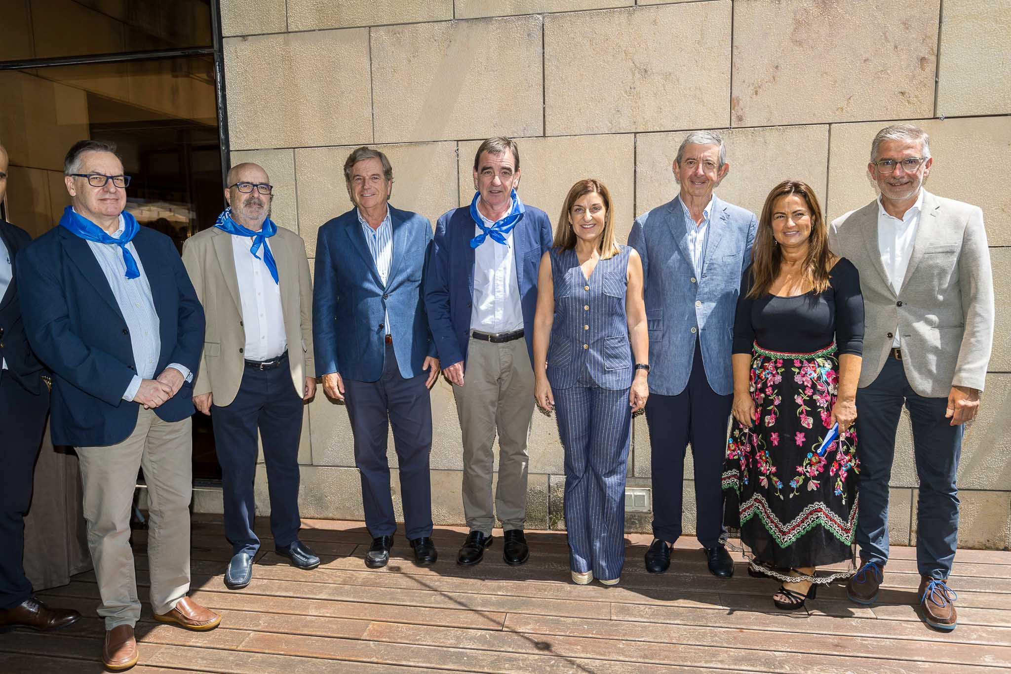 Íñigo Noriega, José Miguel Santamaría, Carlos Hazas, Ignacio Pérez, María José Sáenz de Buruaga, Luis Revenga, Begoña Gómez del Río y César Díaz Maza.