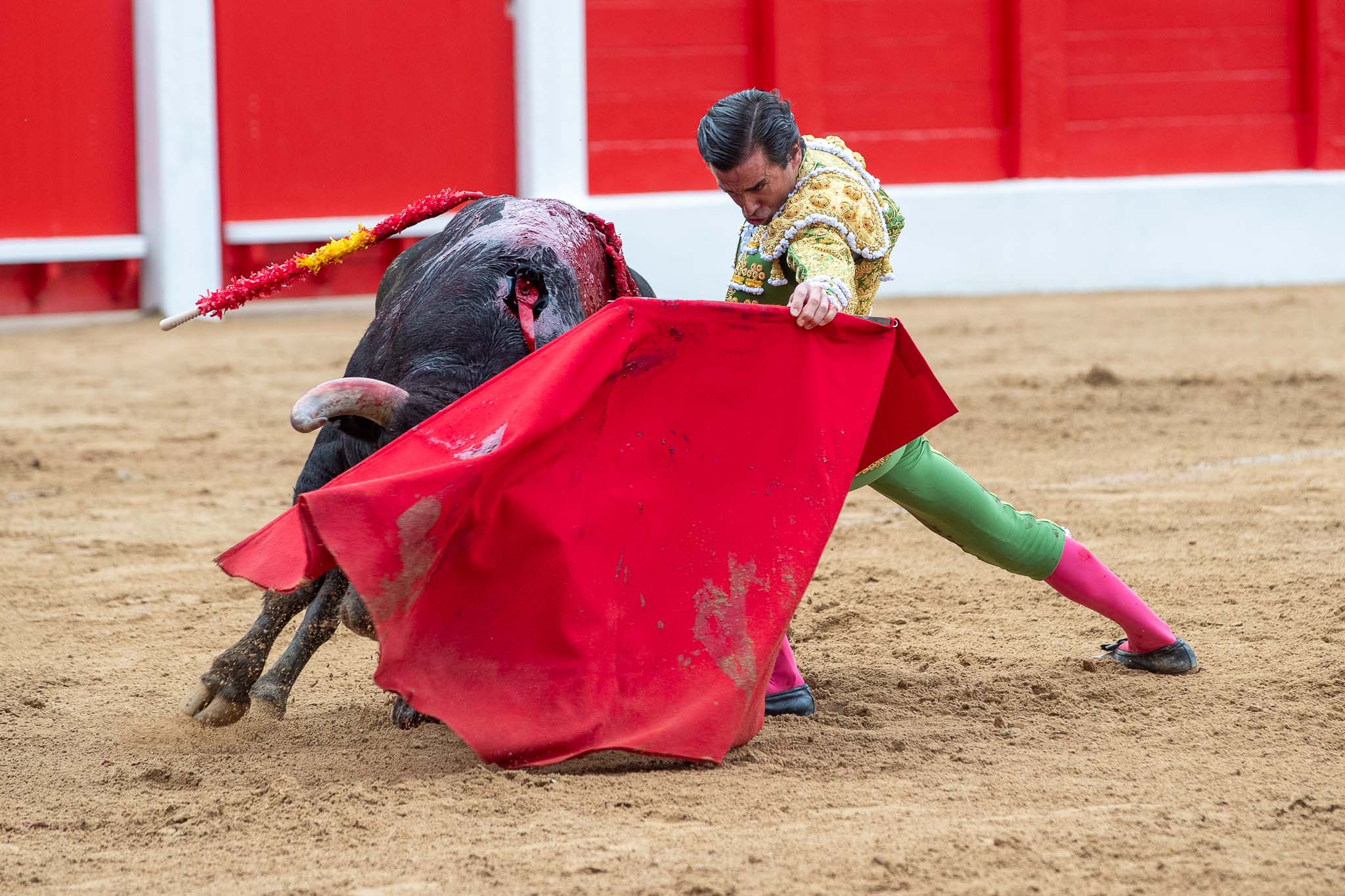 Doblón de Juan Ortega en el final de la faena al primero de su lote.