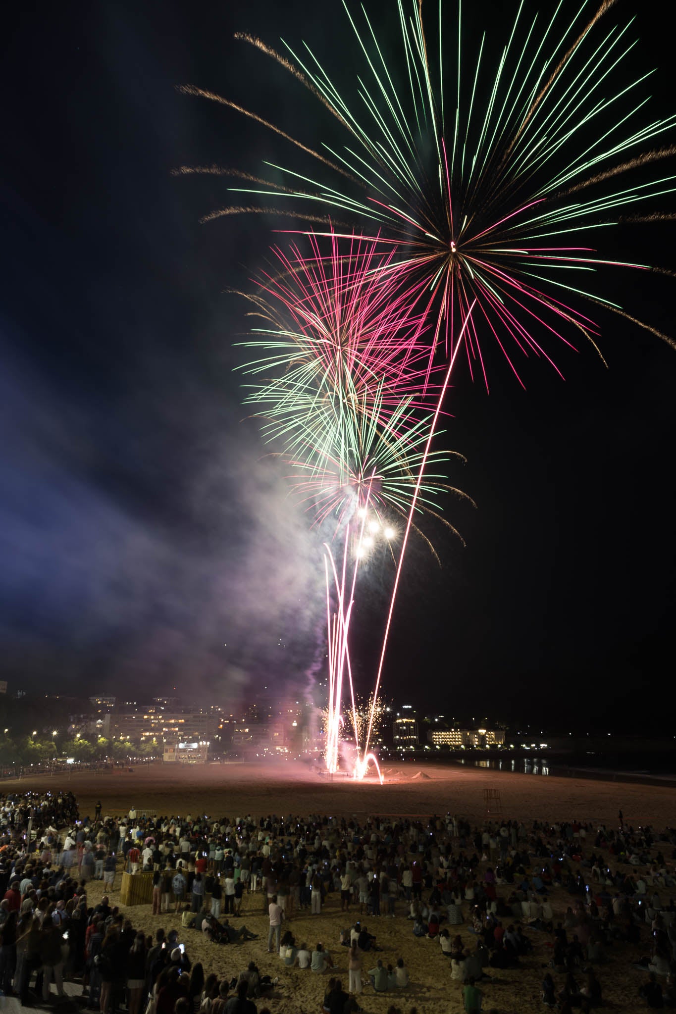 El cielo de Santander se tiñó de hasta 18 colores diferentes.