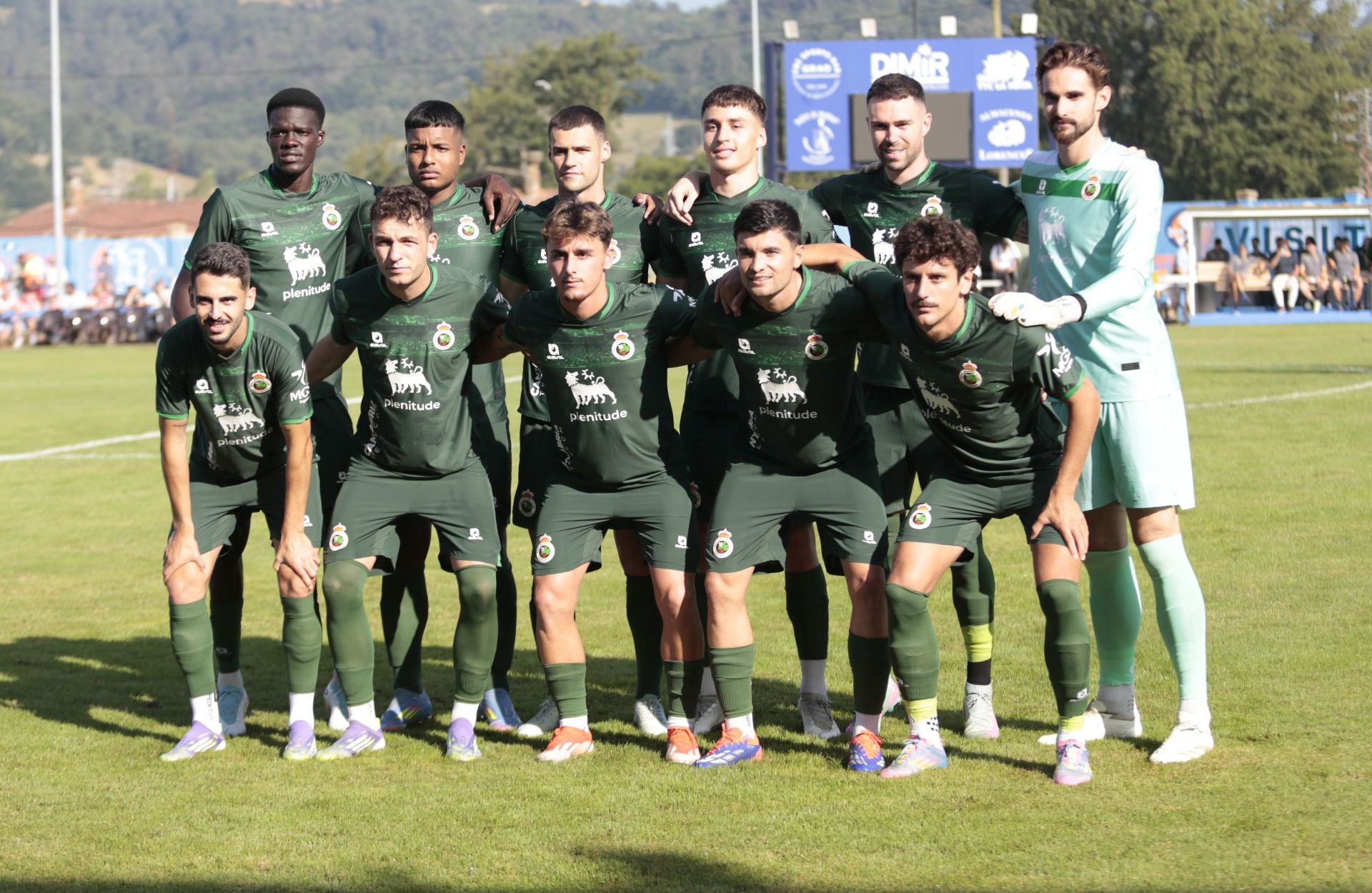 El once inicial que sacó José Alberto, en Grado, para medirse contra el Sporting.