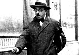 Fernando Pessoa, poeta de los heterónimos.