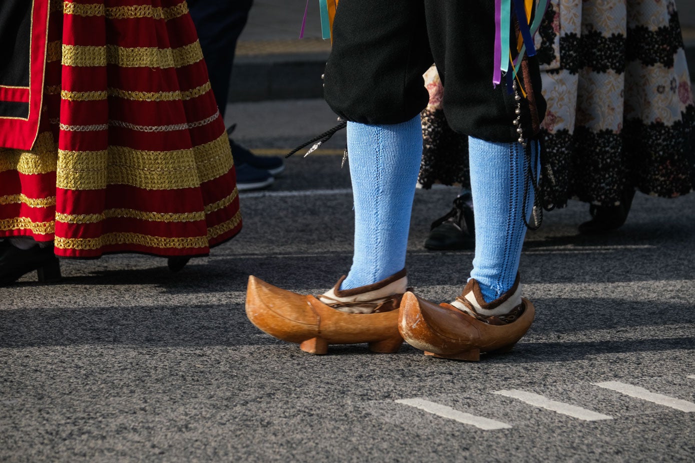 Las albarcas, muy presentes en la marcha.