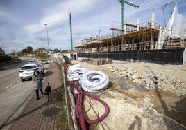 Construcción de viviendas en la calle Jorge Sepúlveda, en Santander, el pasado marzo.