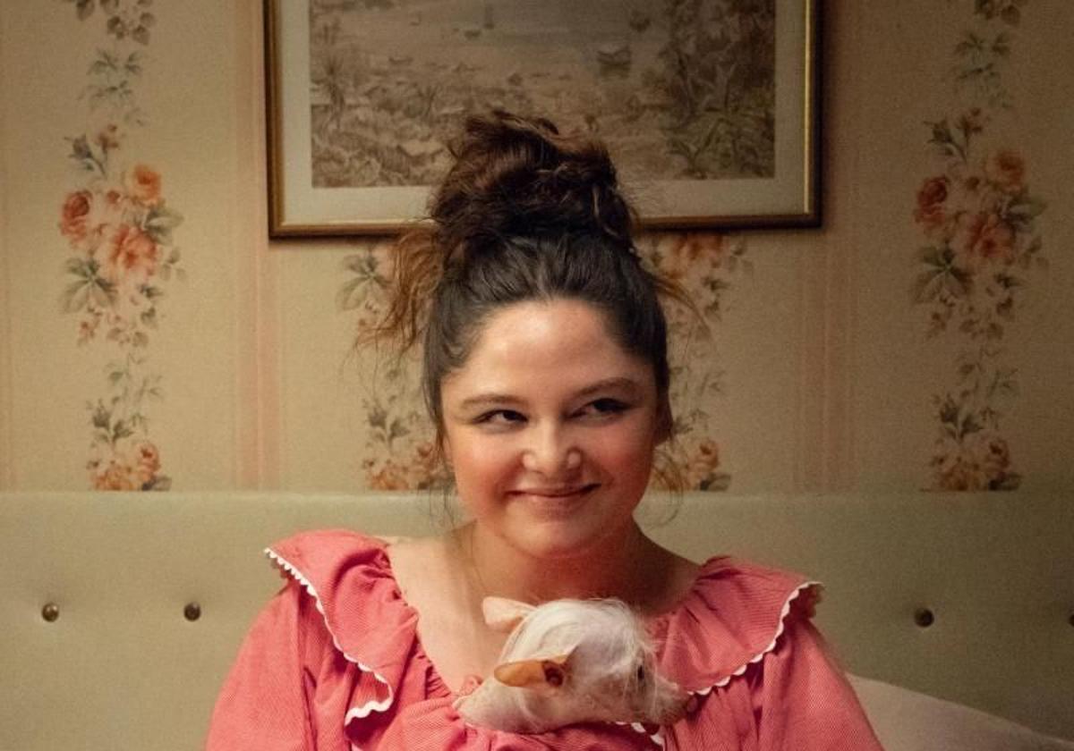 Megan Stalter, reina de la comedia.