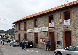 Cooperativa del Campo en Arenas de Iguña.