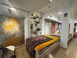 Pérsica: un auténtico viaje a Oriente a través de sus alfombras en el centro de Santander