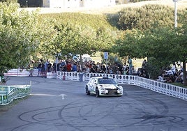 Adrián Costas y Ángel Muriedas, durante la especial de El Sardinero.