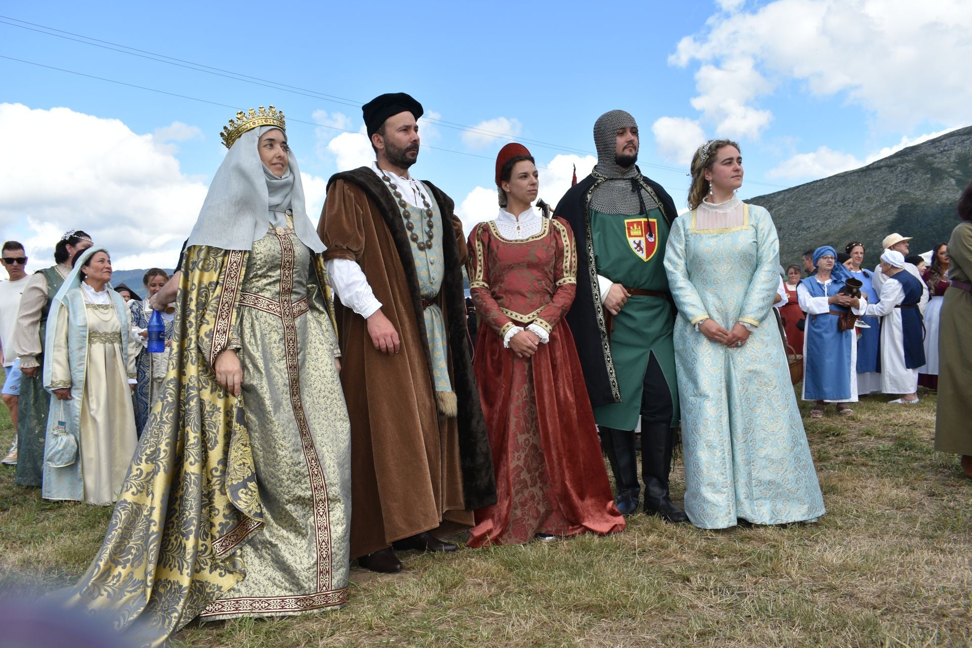 La Reina de Castilla con Gutierre Díez de Games, Pero Niño y sus dos amores, Christine de Pizan y Beatriz de Portugal, a la izquierda.