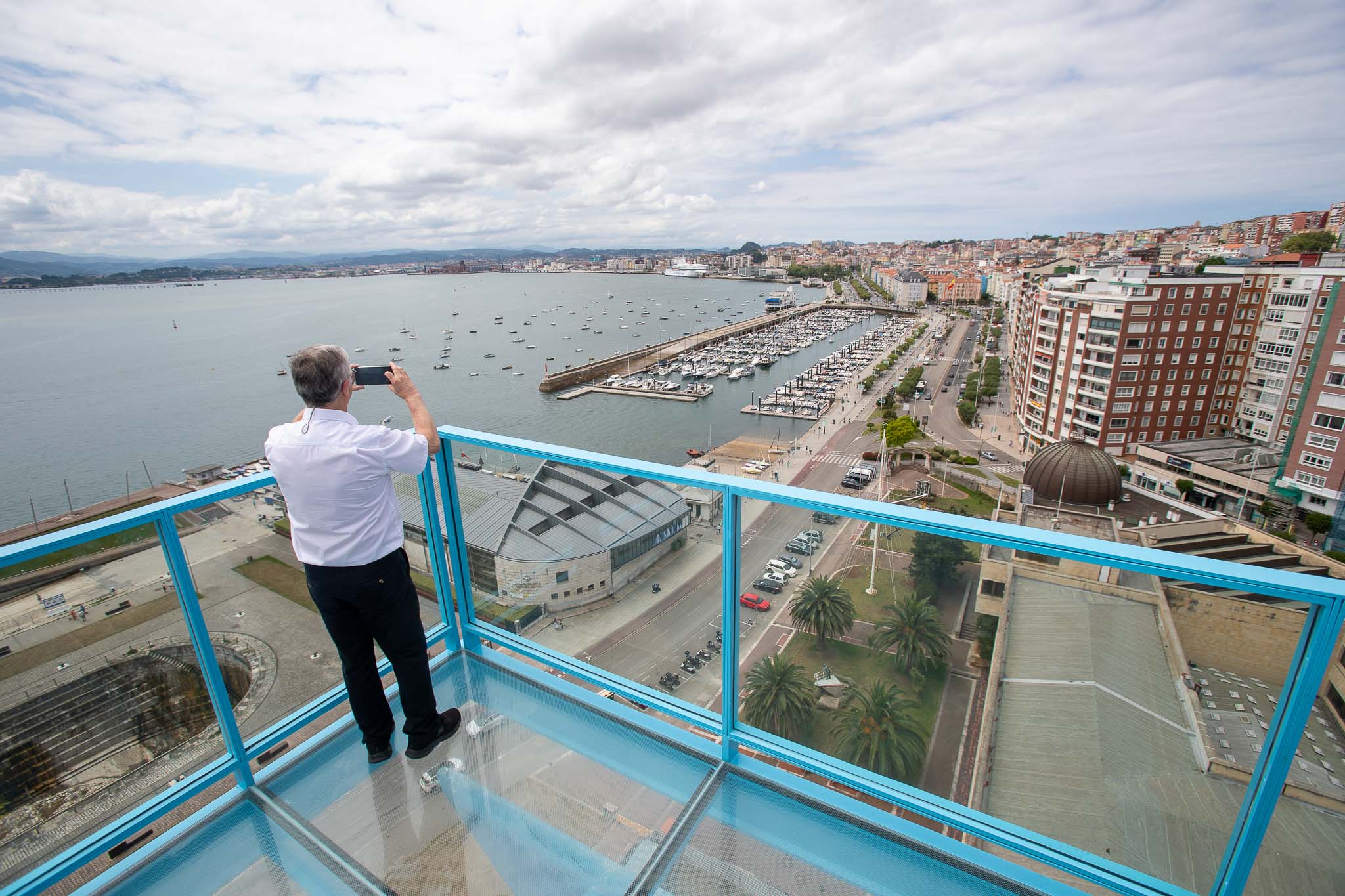 La vista de la ciudad desde uno de los miradores situados en las torres.