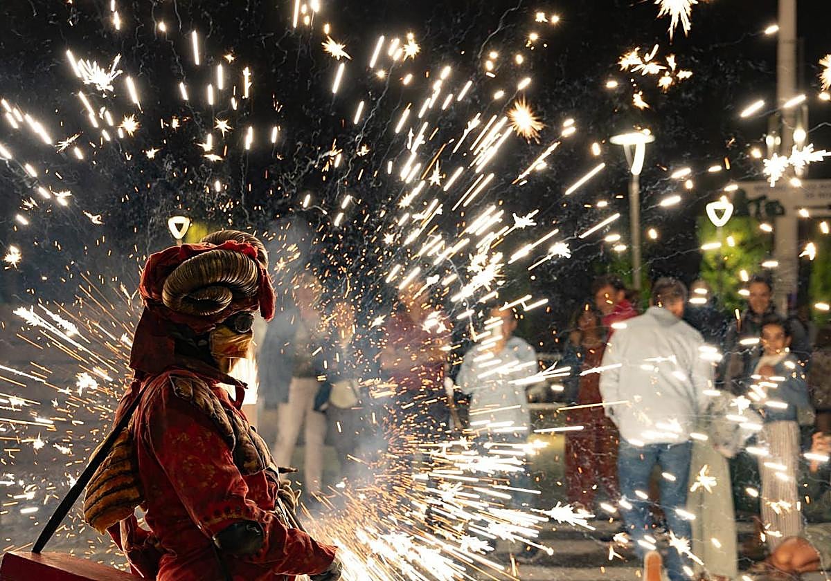Noja se volcó con su carnaval veraniego