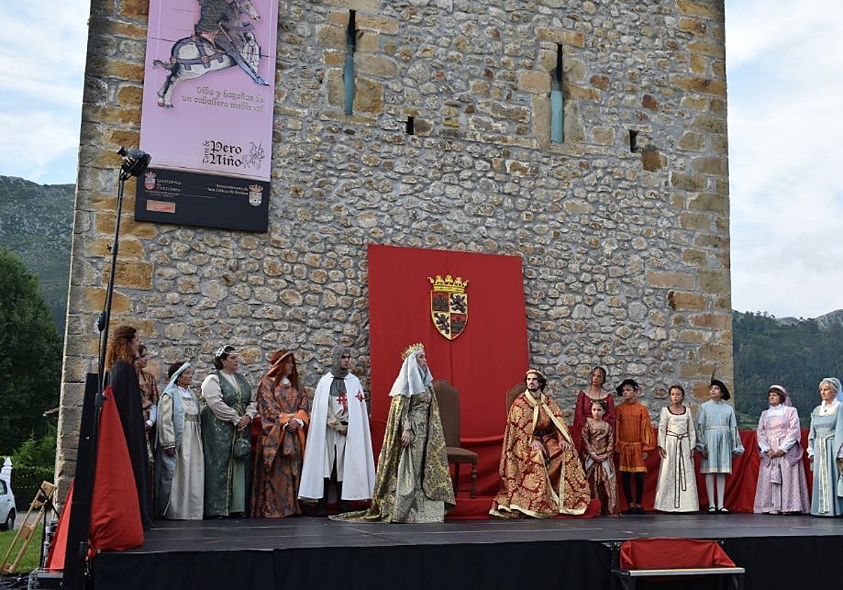 Escena final en la acusación a Pero Niño y Beatriz de Portugal de un amor ilícito.