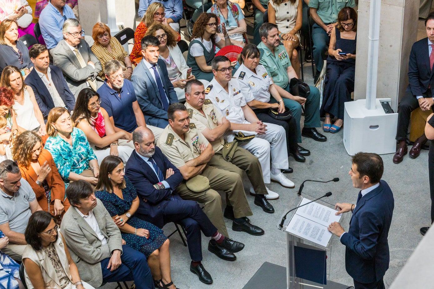 Al acto asistieron las principales autoridades civiles y militares de Cantabria