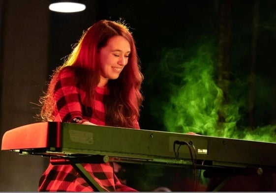 La pianista, arreglista, actriz y streamer asturiana Elesky estará en el encuentro santanderino.