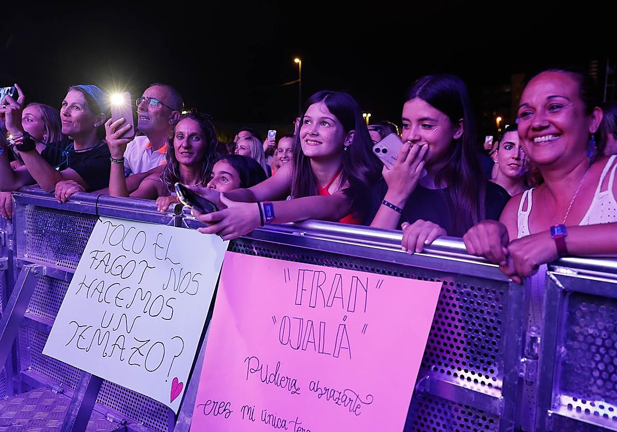 Así fue la noche de Beret en Torrelavega