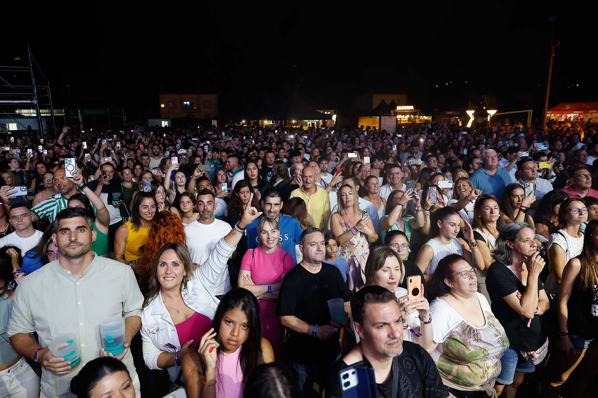 Más que familiar, el público fue mayoritariamente juvenil.