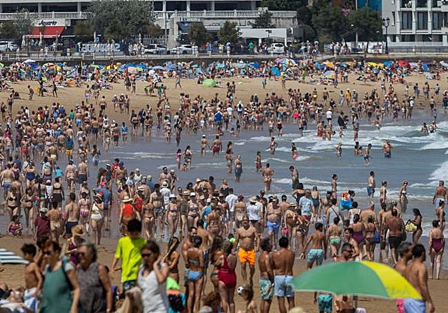 Así estaba El Sardinero este domingo.