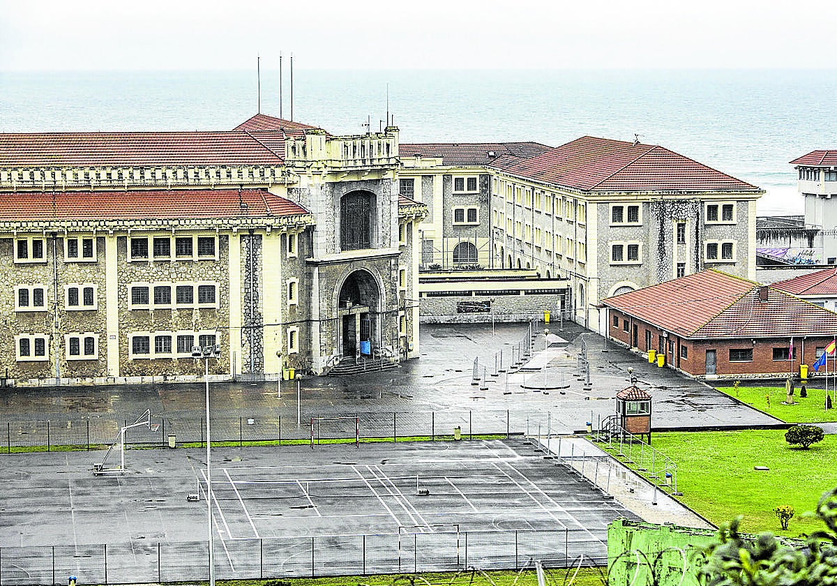 Centro Penitenciario de El Dueso, en Santoña.