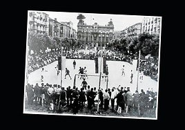 FIS: Escenario errante, entre La Porticada y Gamazo