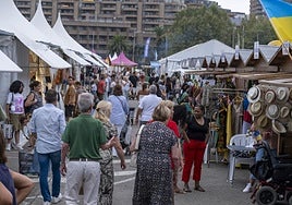 Numerosas personas acudieron al estreno del Festival Intercultural de las Naciones.