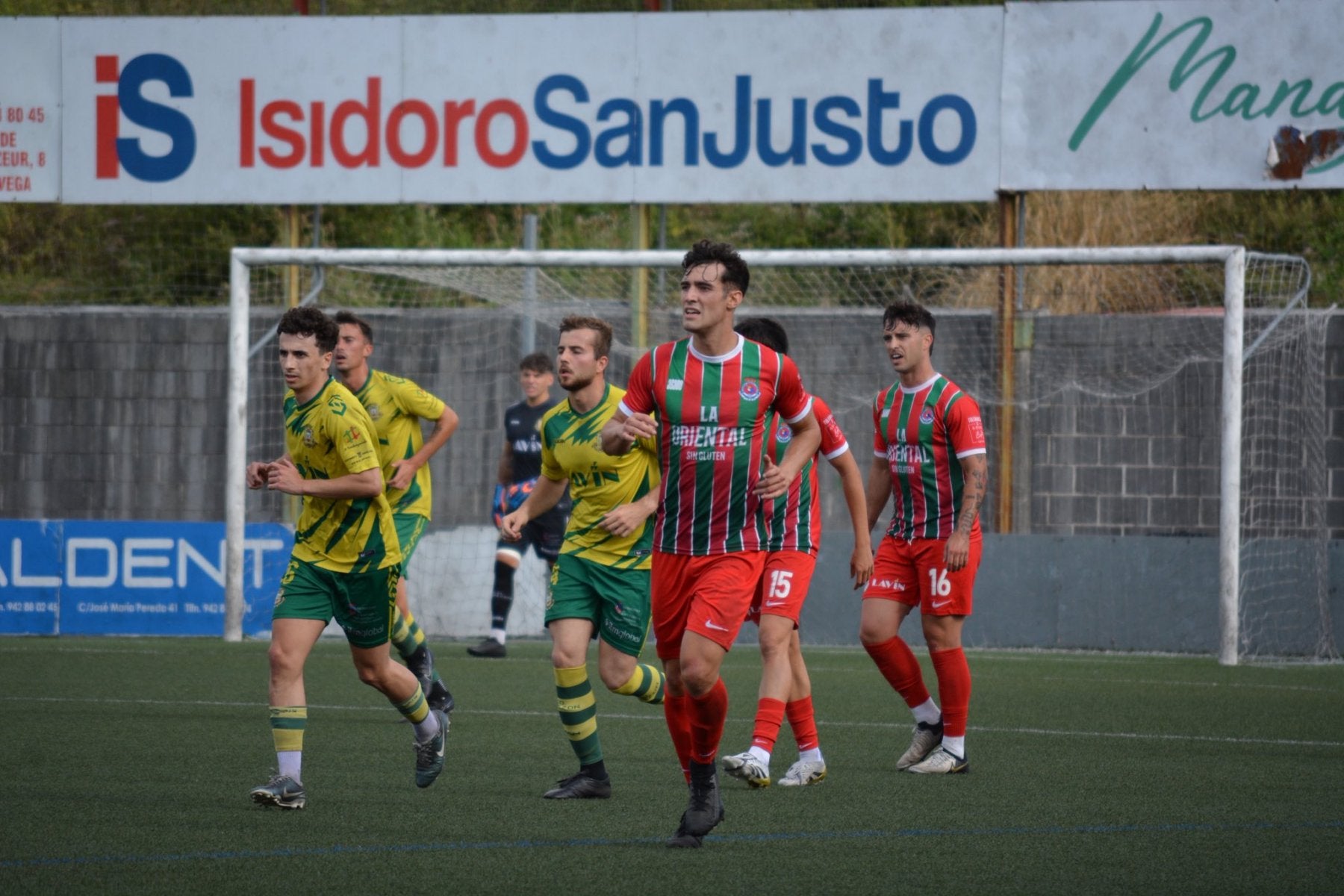 Gimnástica y Tropezón, en un amistoso de esta pretemporada.