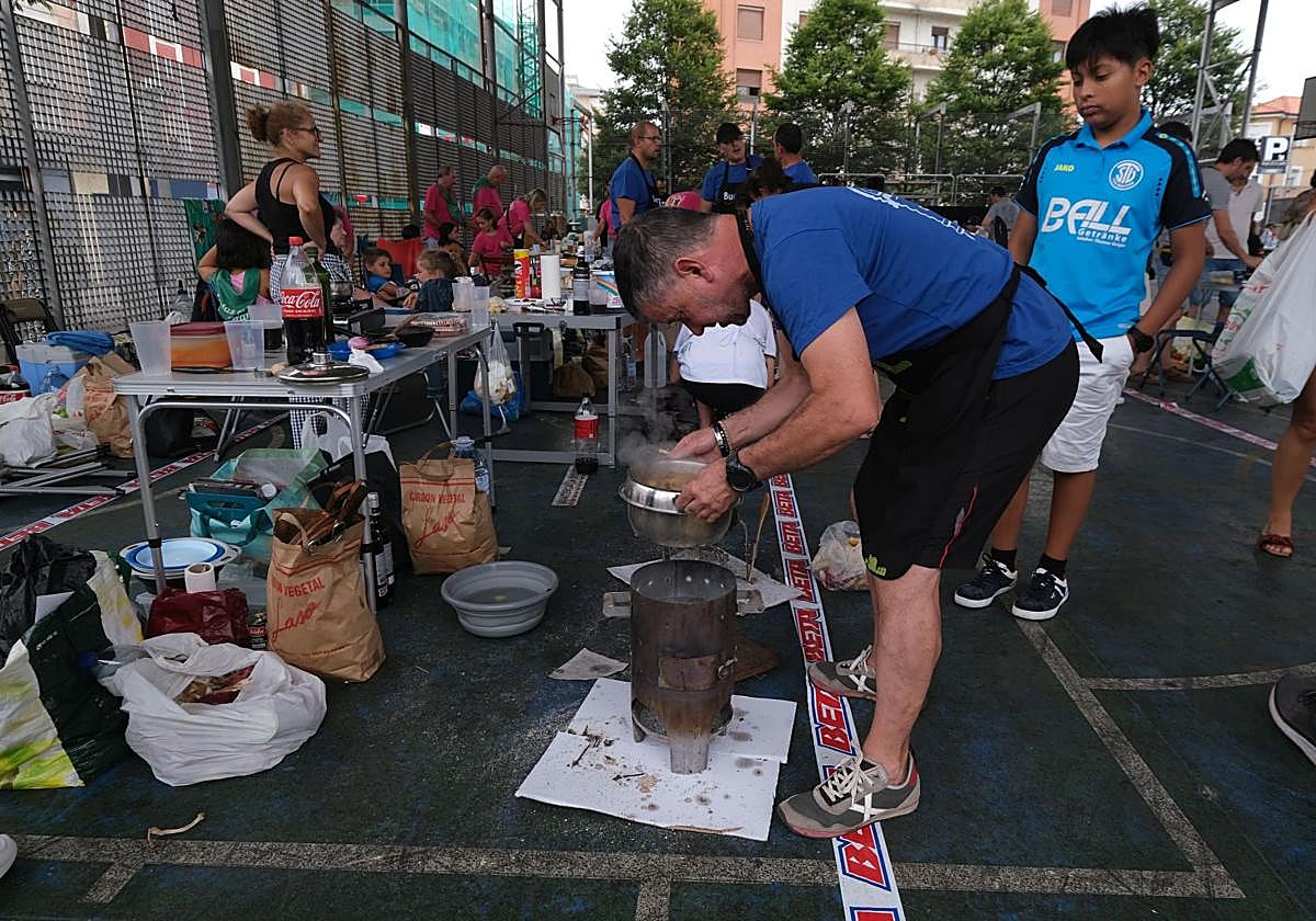 Retratos de la competencia de arroces y ollas ferroviarias
