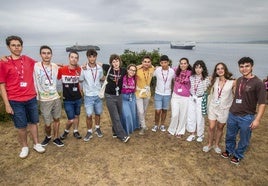De izquierda a derecha: Ricardo Moreno, Rodrigo Avezuela, Raúl Magallón, Javier Moncayo, Jimena Molina, Iratxe García, Diego Espejo, Javier Rubio, Diana Domínguez, María Sánchez, Elena López y Samuel Gómez.